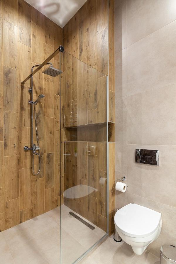 Royal Apartment On Leontovicha 7/2 Lviv Kültér fotó